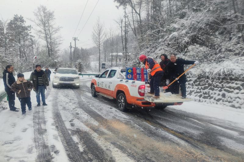 以雪為令，聞雪而動丨路橋集團彰顯國企擔當